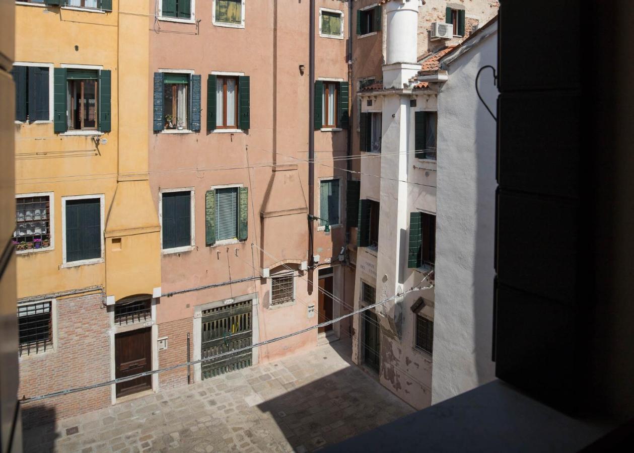 Corte Del Tintor Apartments Veneza Exterior foto